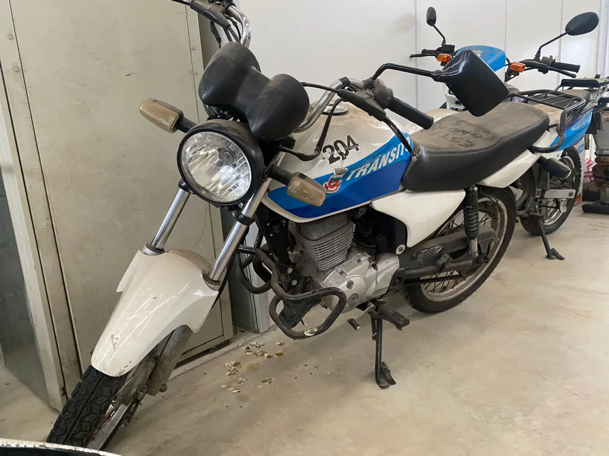 LOTE 003 - HONDA/CG 150 TITAN ES. Fabricação/Modelo: 2004/2005