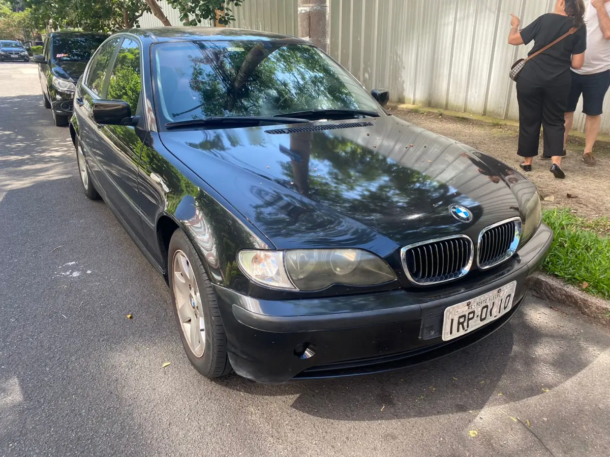 LOTE 015 - BMW 320 I , ano 03/04, placa IRP0110