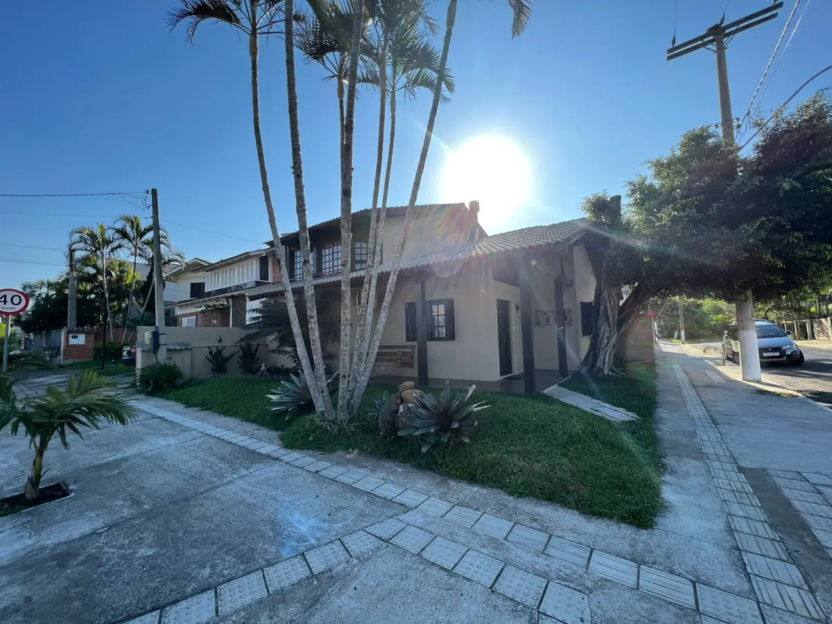 LOTE 014 - Casa c/ 5 dormitórios em Osório/RS