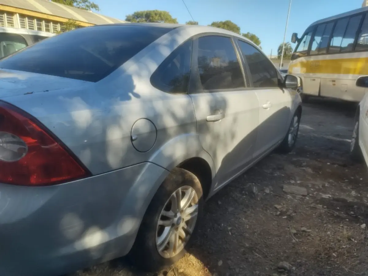 LOTE 006 - FORD/FOCUS, ano 2011/2012.