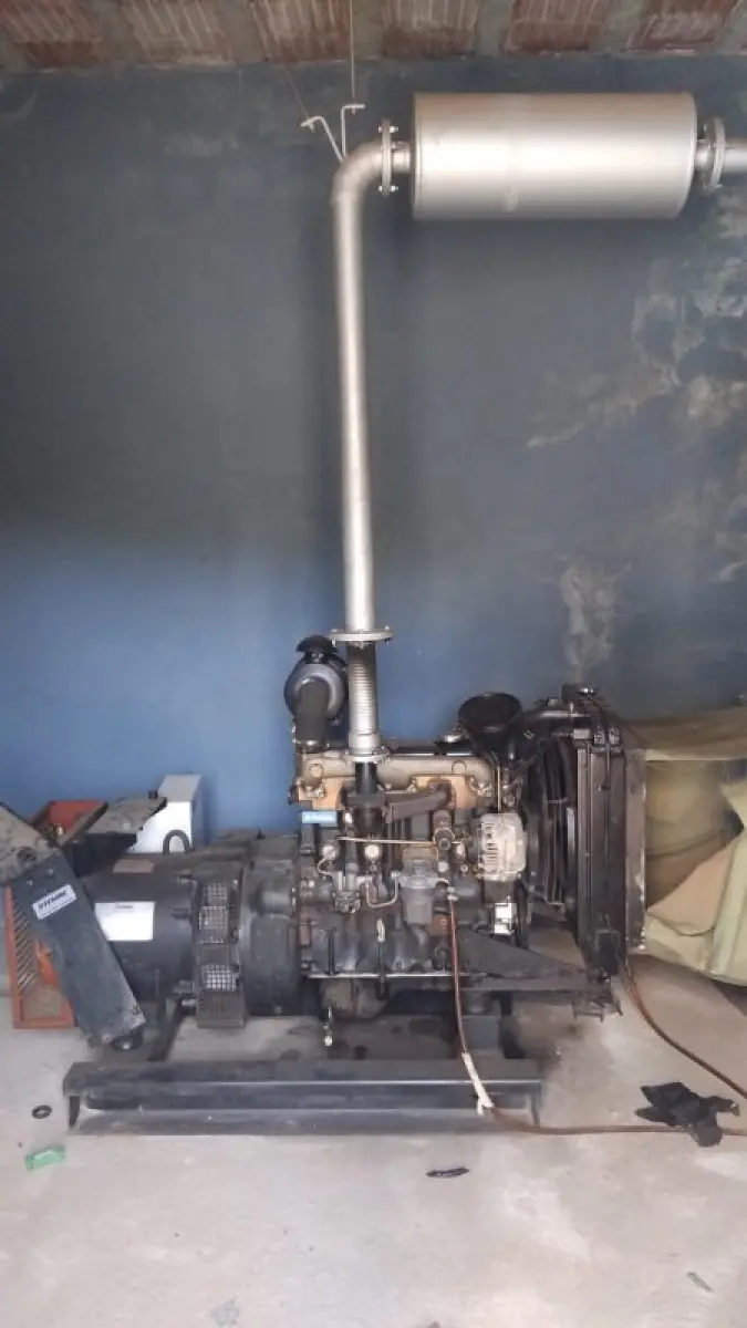 LOTE 005 - Gerador a Diesel/Sistemac 40 KVA
