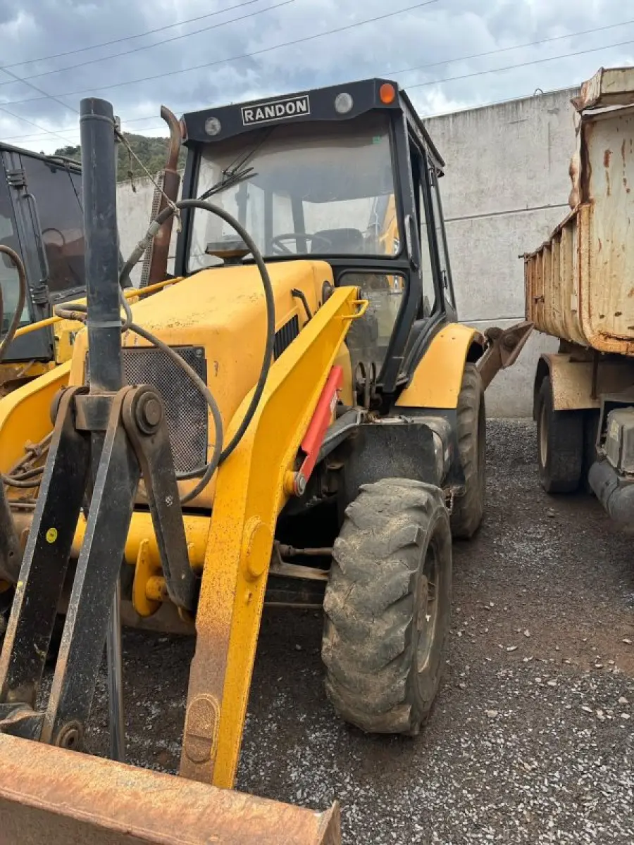Foto de RETROESCAVADEIRA -MARCA RANDON - ANO/MODELO RD406/2019