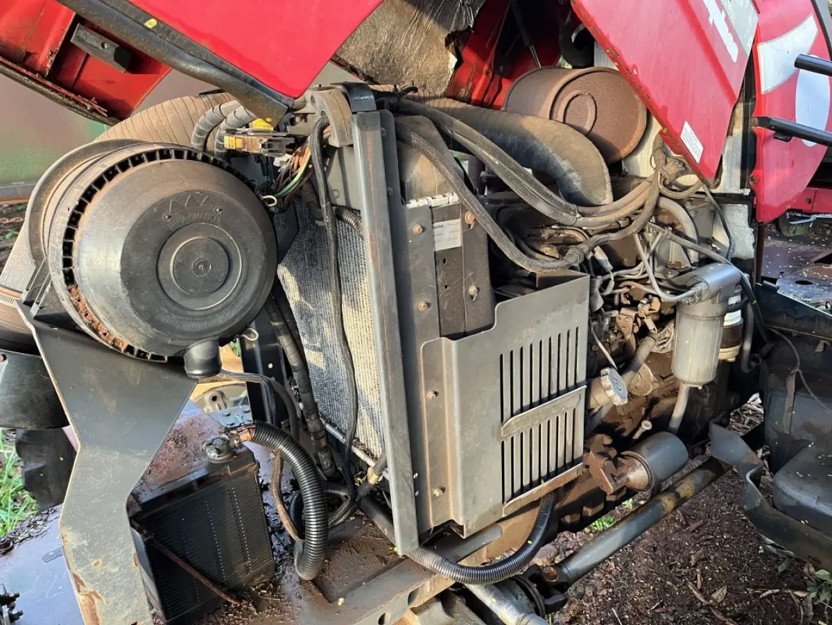 LOTE 007 - TRATOR MASSEY FERGUSON MODELO 4283 - SERIE - 4283408011