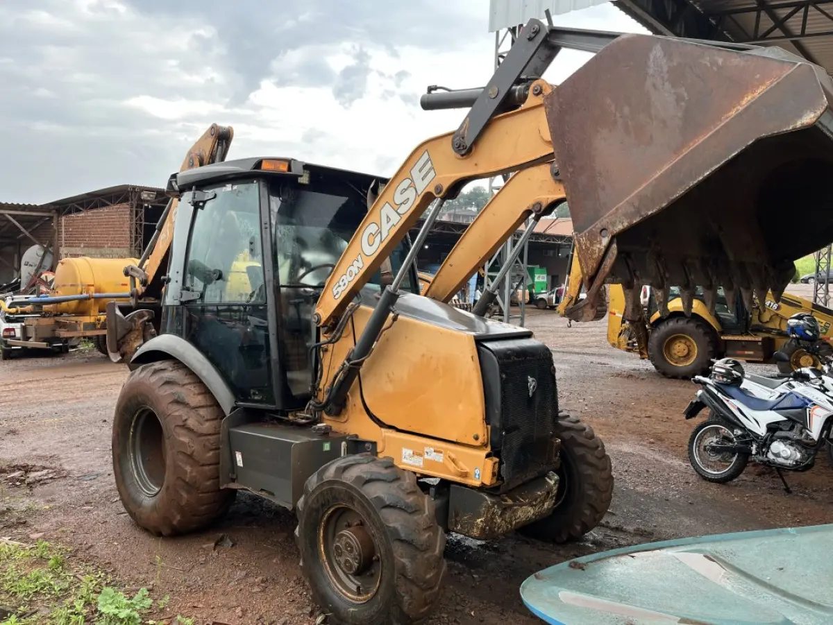 LOTE 022 - RETROESCAVADEIRA CASE - ANO 2019/ MODELO 2019