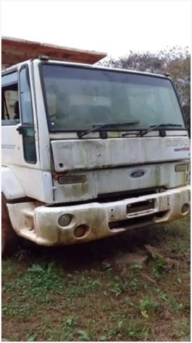 LOTE 013 - FORD CARGO 2422, ANO 2005