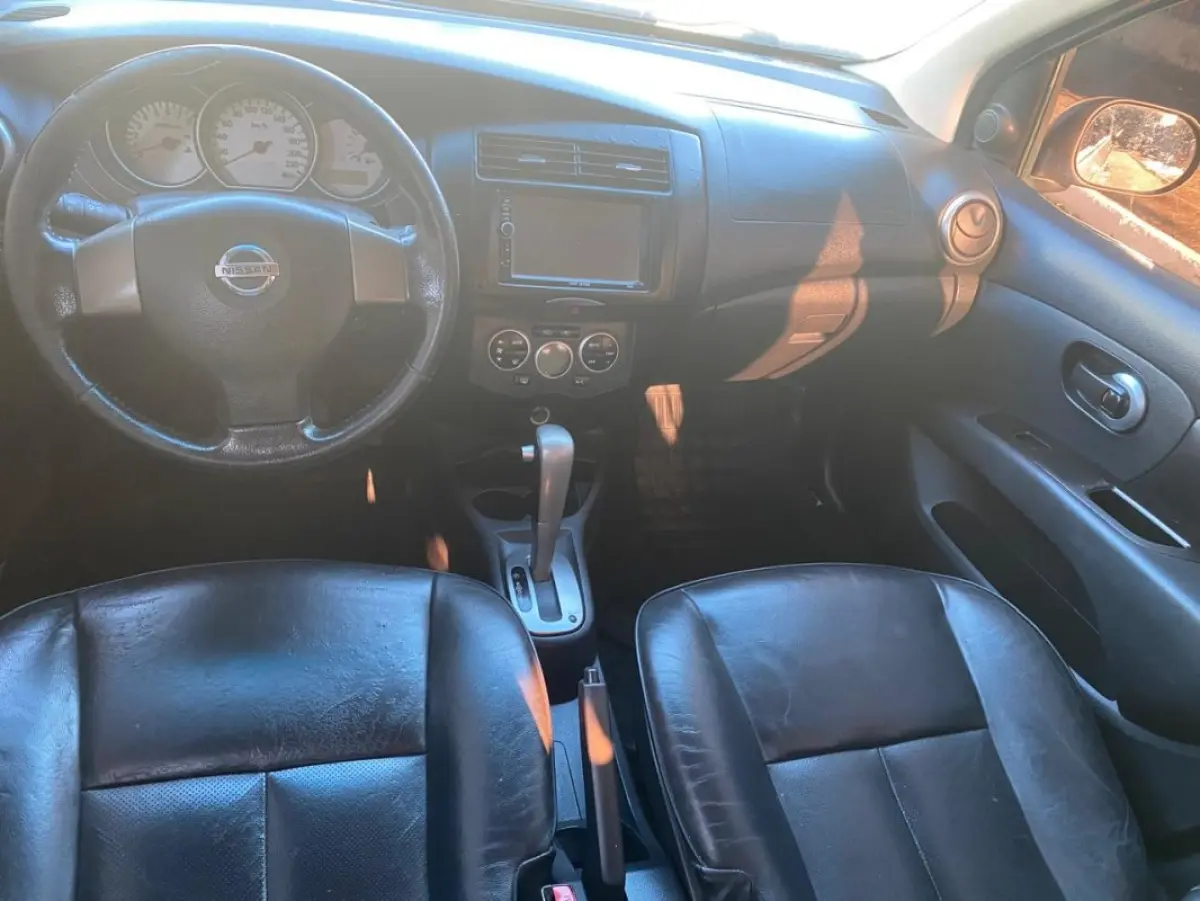 LOTE 003 - Nissan Livina 1.8 - Ano 2014 - LIBERAÇÃO IMEDIATA