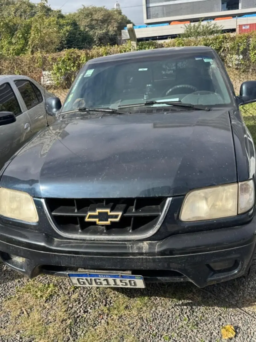 LOTE 001 - GM/S10 Executive D - Ano 1999 modelo 2000