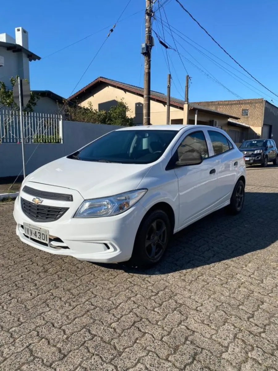 LOTE 007 - Chevrolet/Onix 1.4, ano 2015