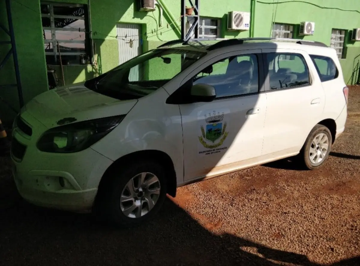 LOTE 003 - Chevrolet/Spin 1.8L MT LTZ, ano/mod.2015/2016