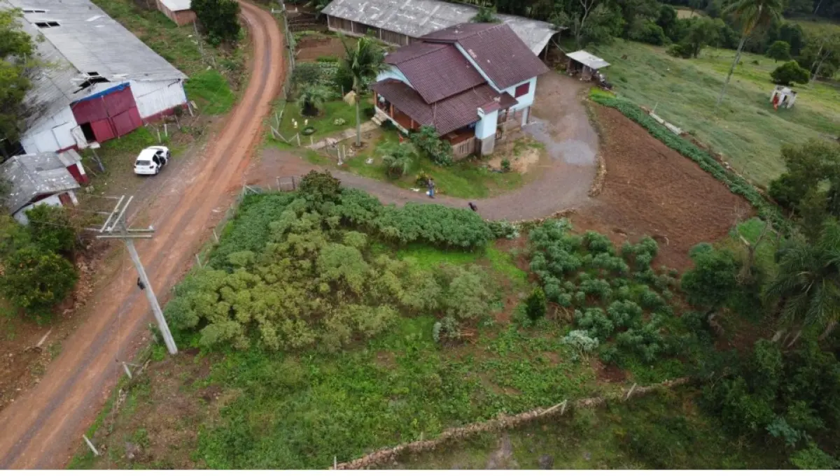 LOTE 001 - Imóvel situada na Linha São Luiz, distrito de Valdástico - Encantado/RS