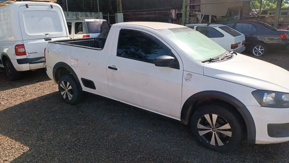 LOTE 001 - VW/Saveiro CS - Ano/modelo 2014/2015