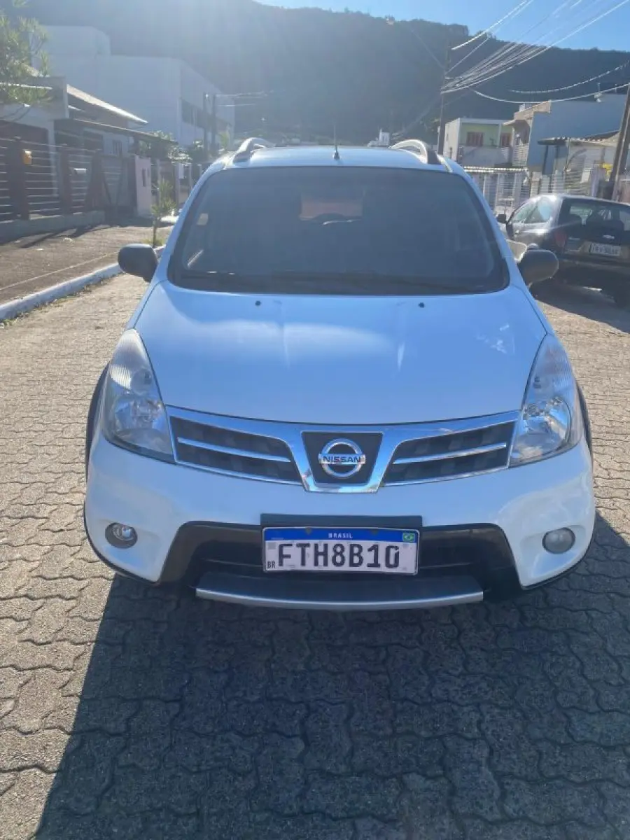 LOTE 003 - Nissan Livina 1.8 - Ano 2014 - LIBERAÇÃO IMEDIATA