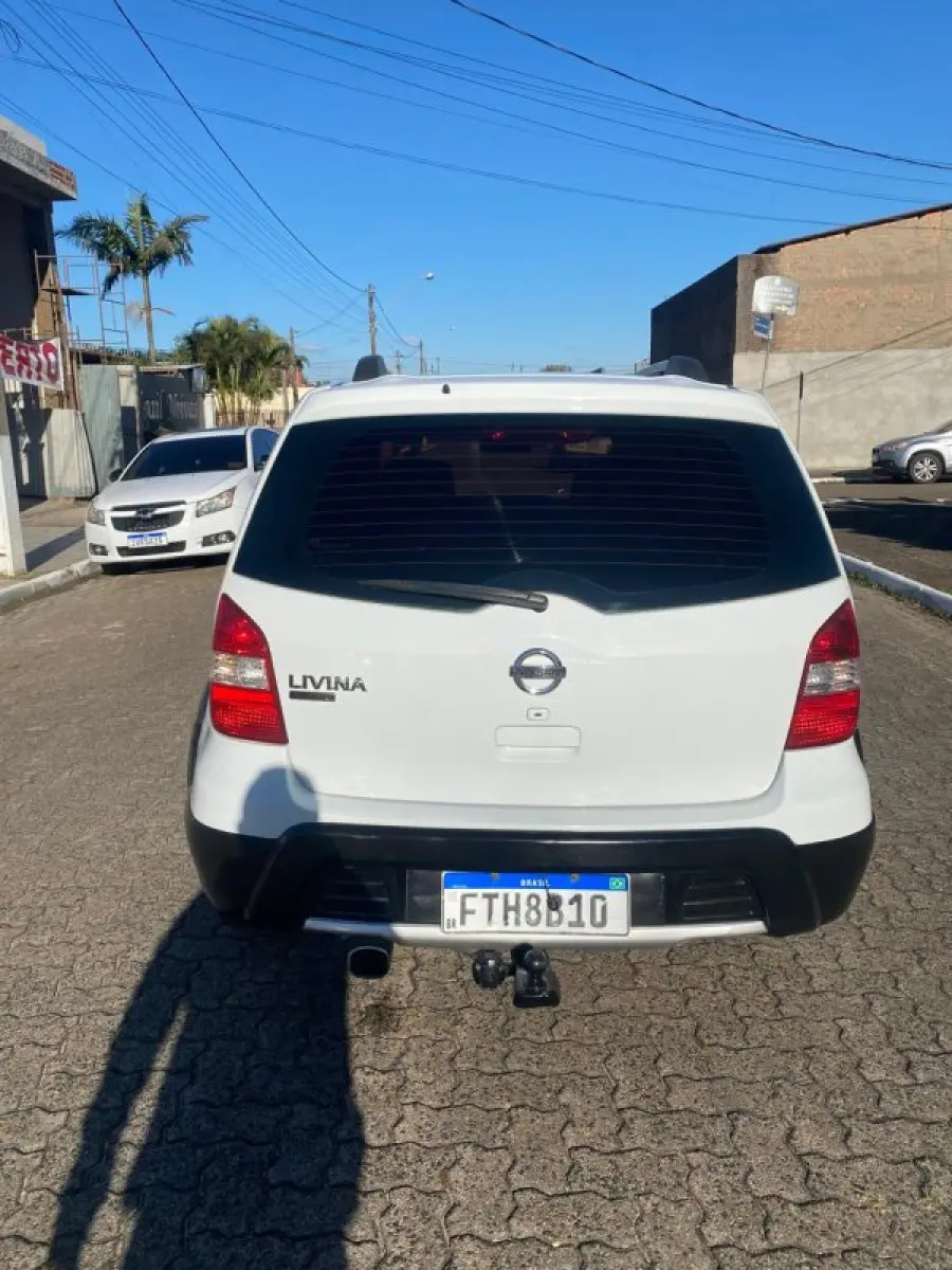 LOTE 003 - Nissan Livina 1.8 - Ano 2014 - LIBERAÇÃO IMEDIATA