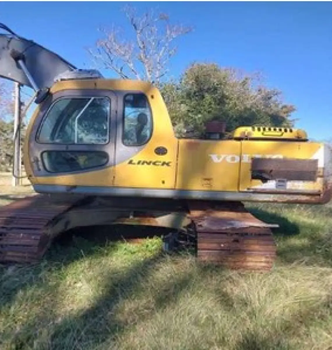 LOTE 020 - ESCAVADEIRA HIDRAÚLICA MARCA VOLVO ANO 2000/2001