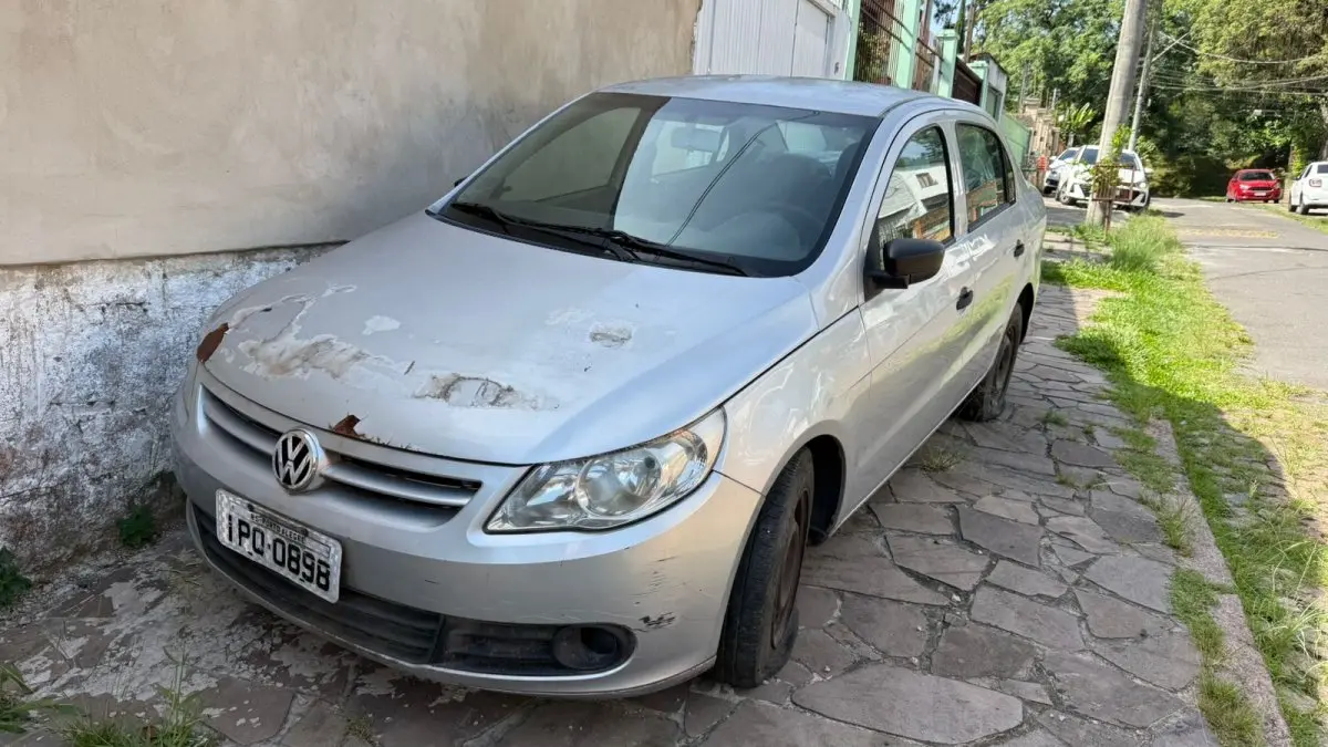 LOTE 001 - VW/Voyage 1.0 - Ano/modelo 2009