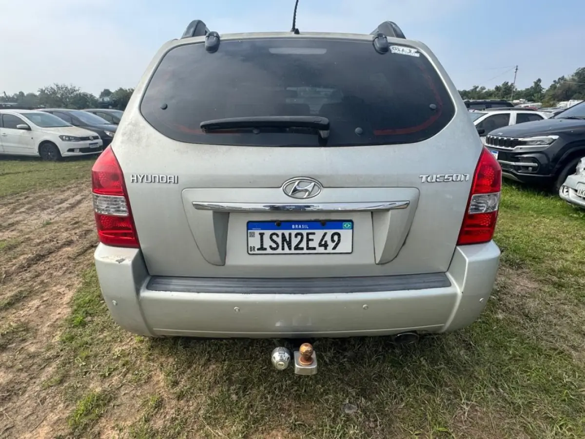 LOTE 002 - HYUNDAI/TUCSON GLSB - Ano/modelo 2011/2012
