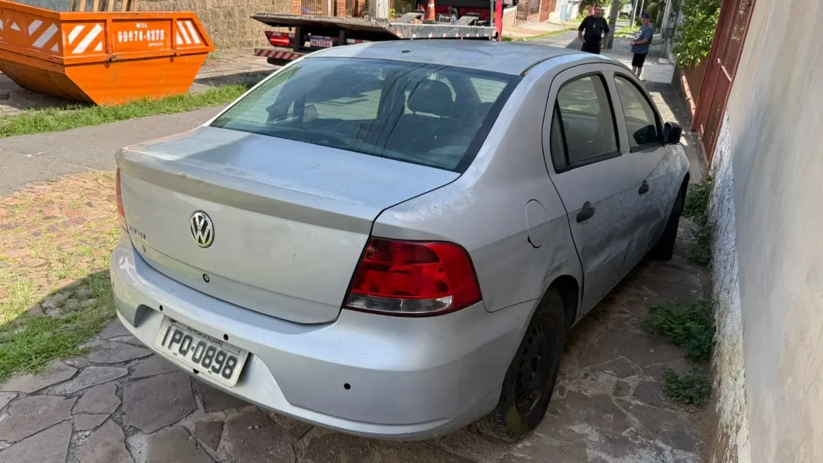 LOTE 001 - VW/Voyage 1.0 - Ano/modelo 2009