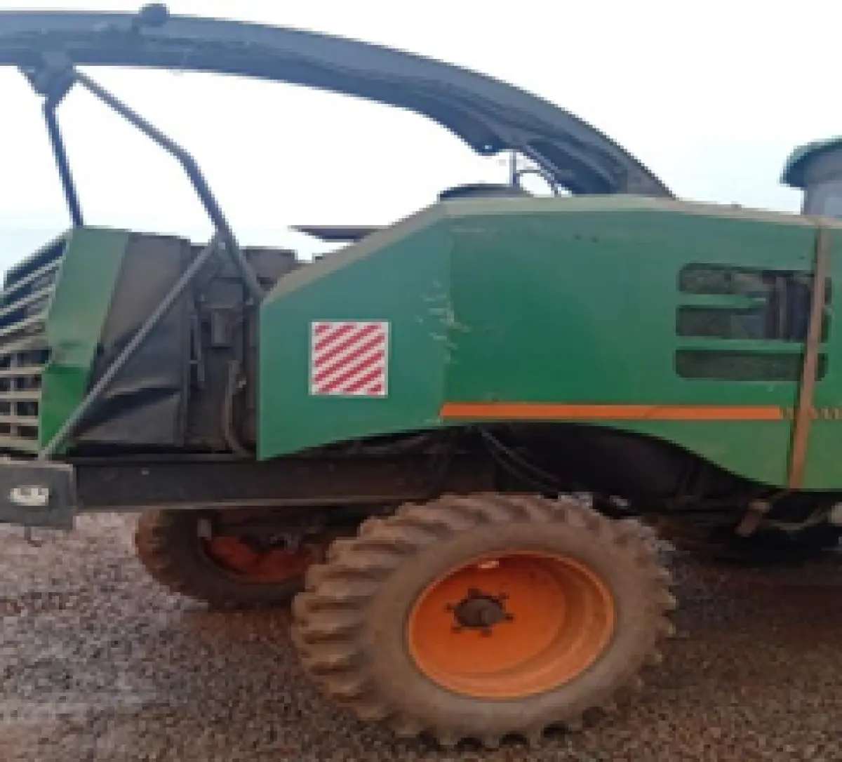LOTE 004 - ENSILADEIRA, Marca: ZS