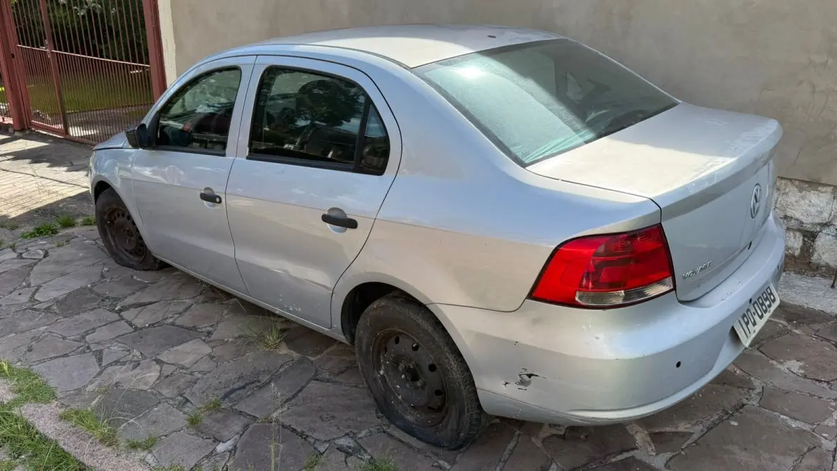 LOTE 001 - VW/Voyage 1.0 - Ano/modelo 2009