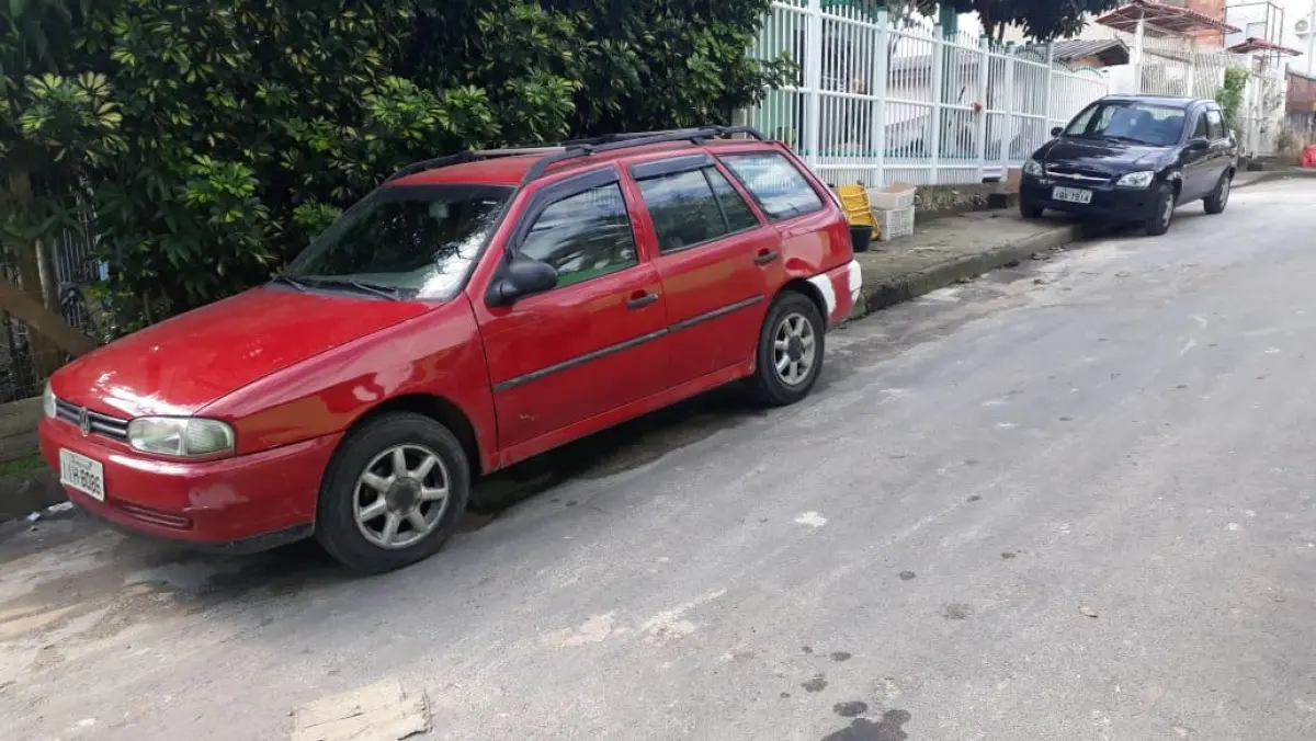 LOTE 004 - VW/Parati 1.6 MI - Ano/modelo 1998/1999