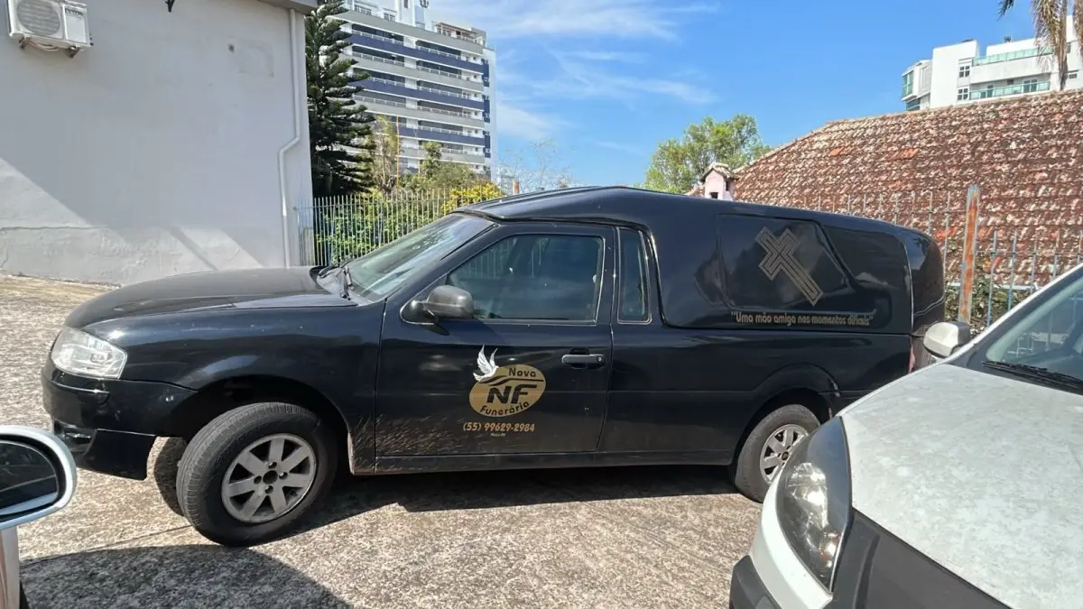 LOTE 005 - VW/Saveiro 1.6 - ano/modelo 2007/2008