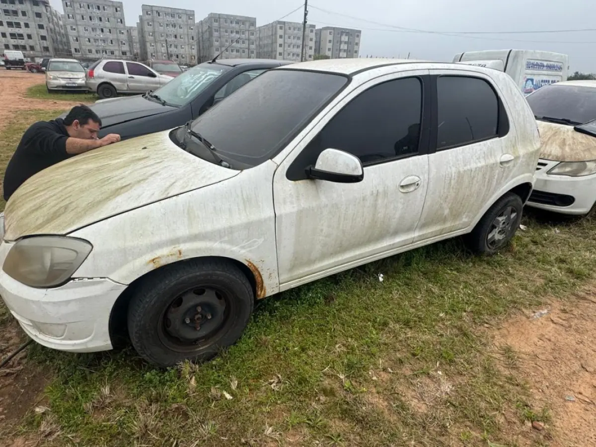 LOTE 004 - CHEVROLET/CELTA 1.0 LT - Ano/modelo 2014/2015