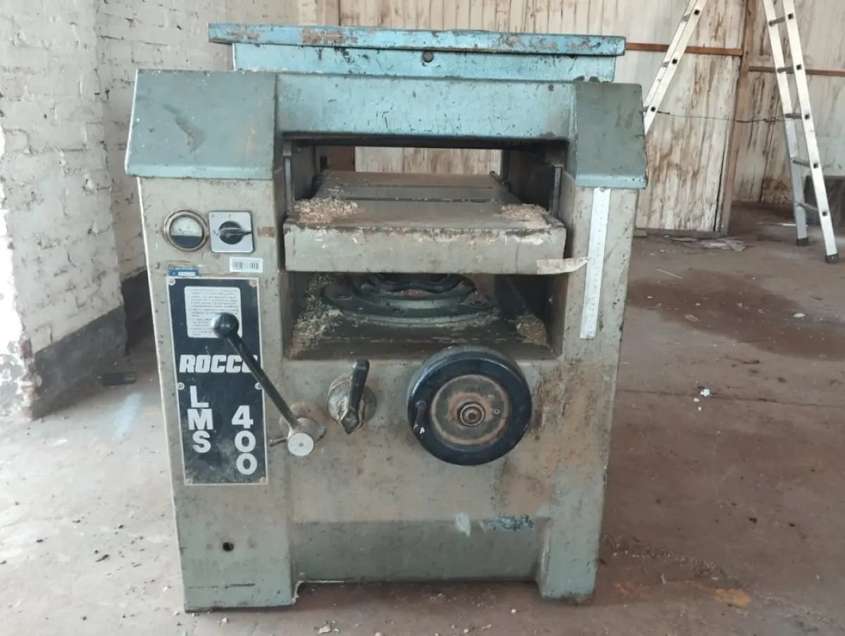 LOTE 011 - Desengrossadeira 400MM LMS-400 C/Motor marca Rocco