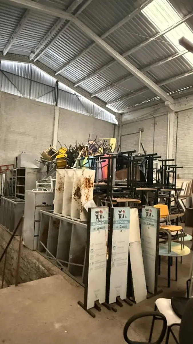 LOTE 009 - Lote composto por sucatas em geral