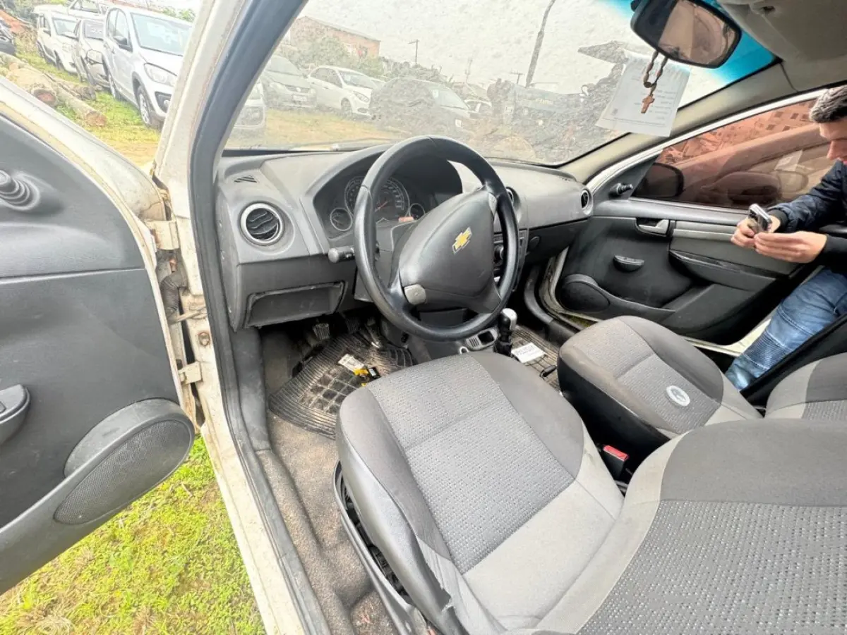 LOTE 004 - CHEVROLET/CELTA 1.0 LT - Ano/modelo 2014/2015
