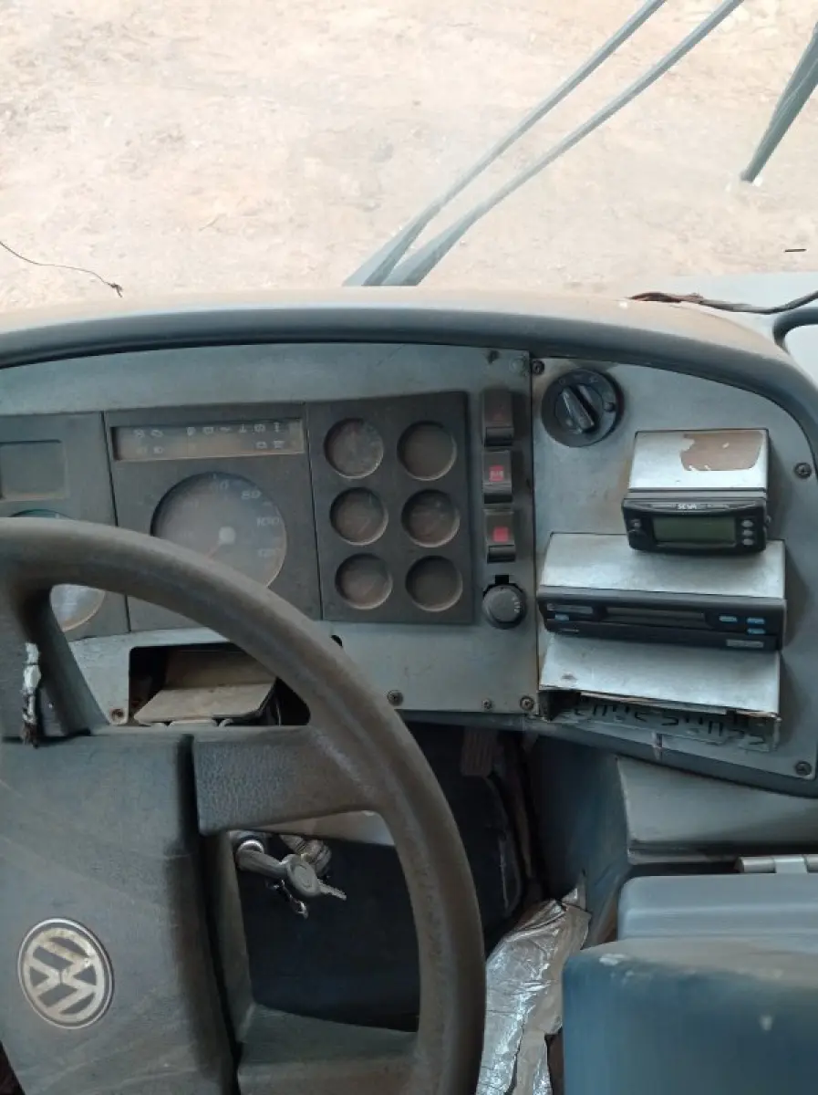 LOTE 001 - ÔNIBUS, Marca VW/15.190, Modelo EOD ESCOLAR HD,  Ano/modelo 2010/2010