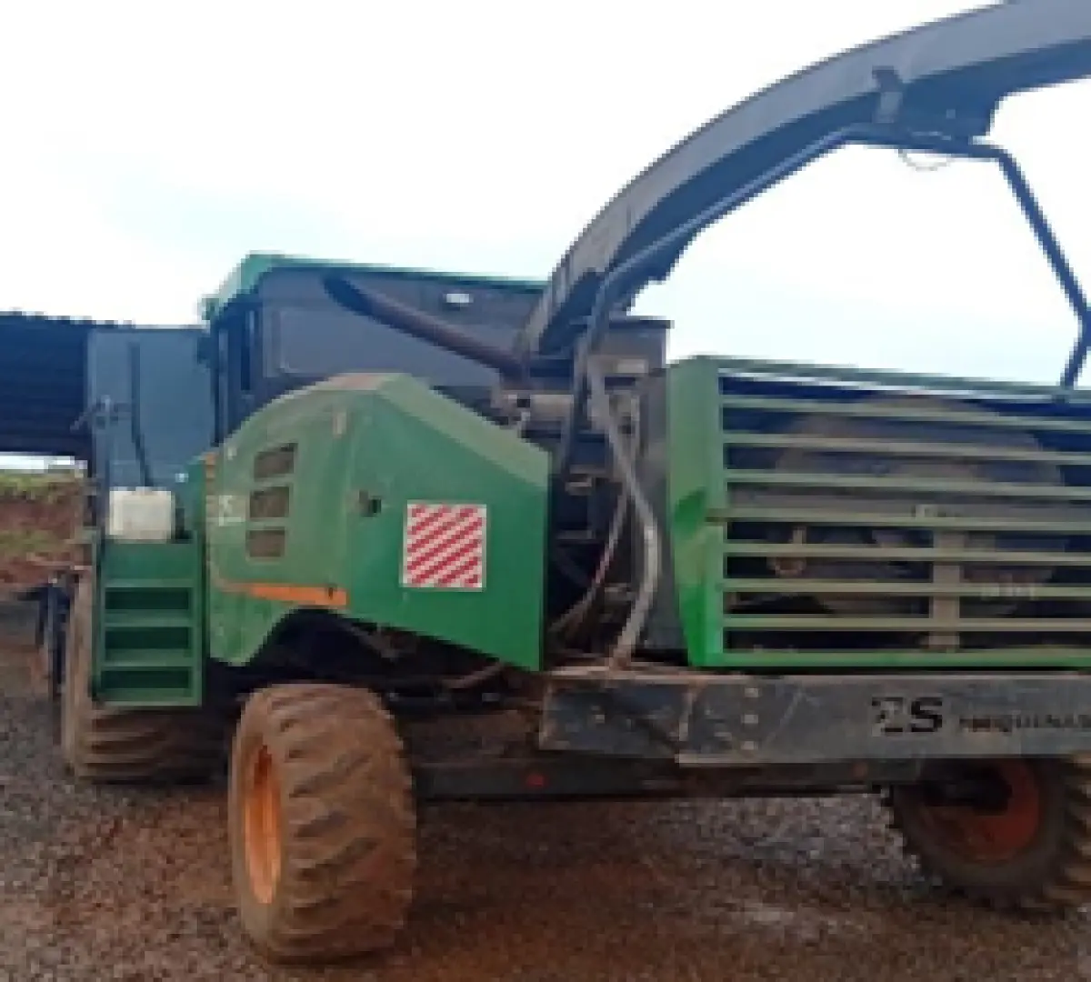 LOTE 004 - ENSILADEIRA, Marca: ZS