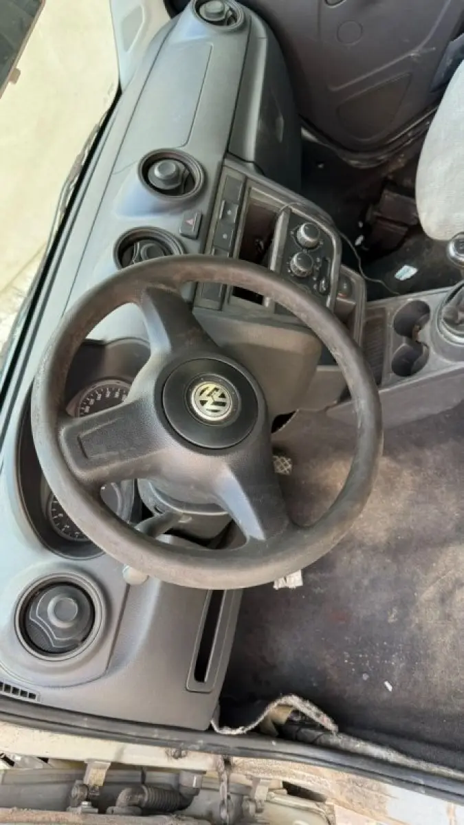 LOTE 001 - VW/Voyage 1.0 - Ano/modelo 2009