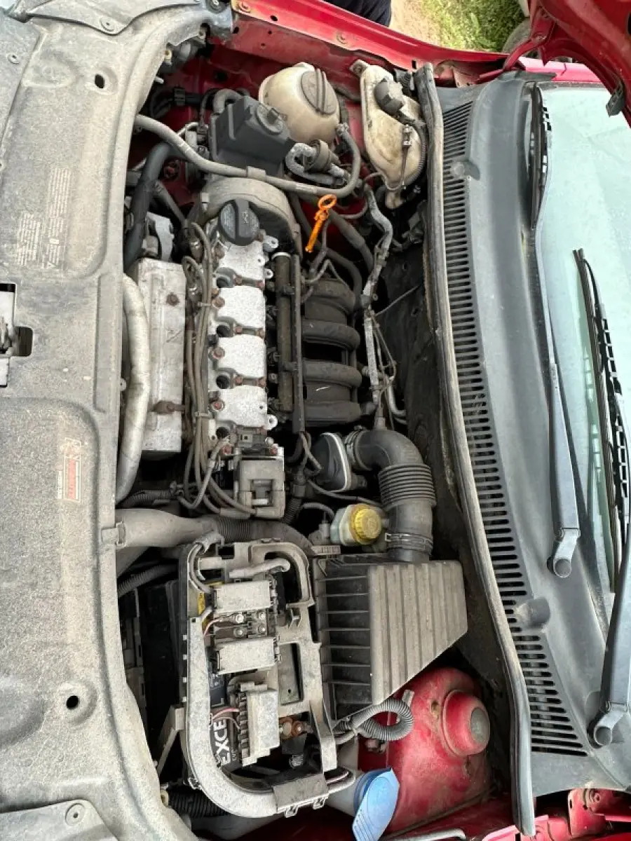 LOTE 003 - Marca: VW/FOX 1.6 PRIME GII - Ano/modelo 2009/2010