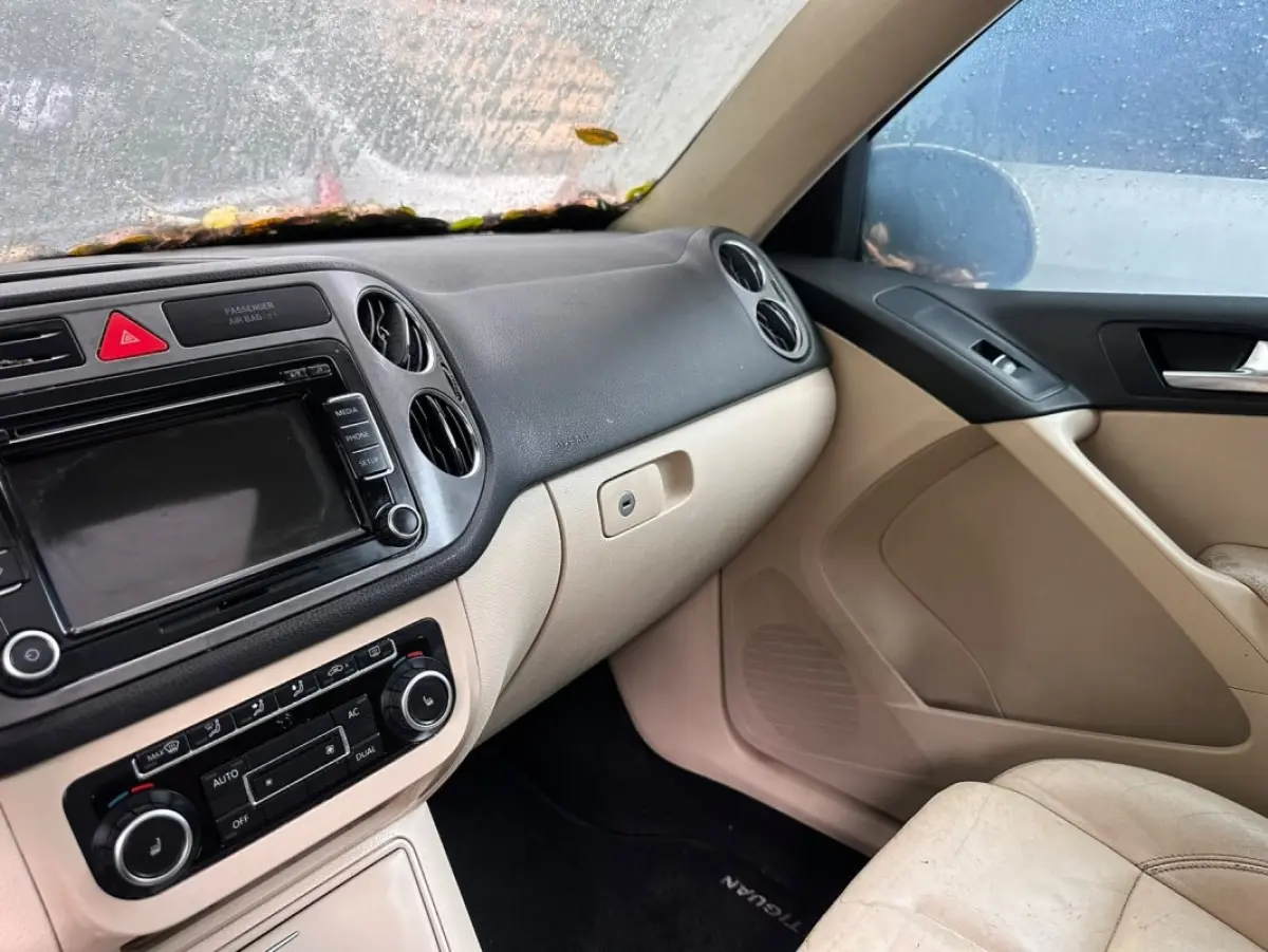 LOTE 001 - VW/Tiguan 2.0 TSI - placa MMA4B90 - Ano/modelo 2010/2011