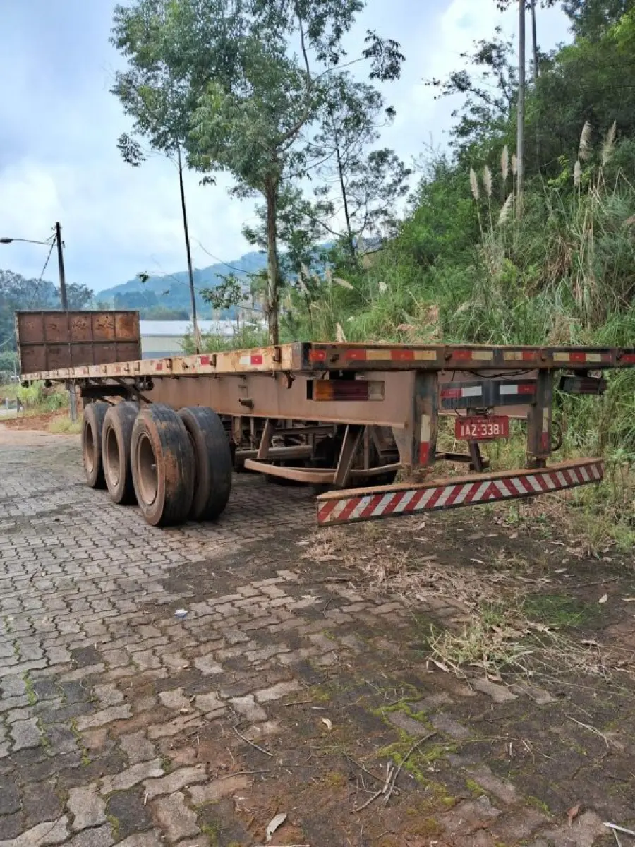 LOTE 004 - REBOQUE REB/RANDON SR GR TR - ano/modelo 1993/1993