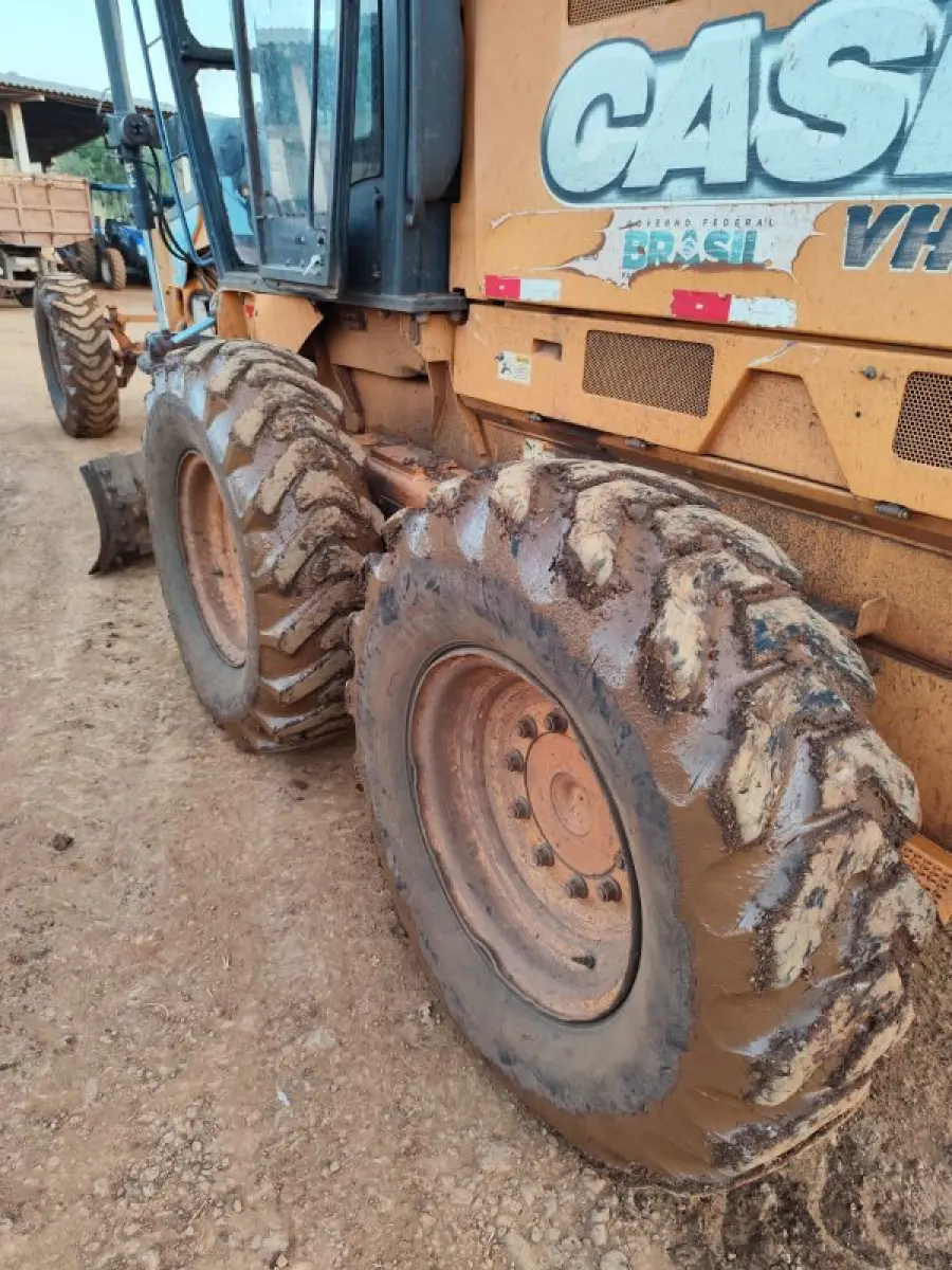 LOTE 003 - MOTONIVELADORA, Marca CASE, Modelo 845B, Ano/modelo 2014