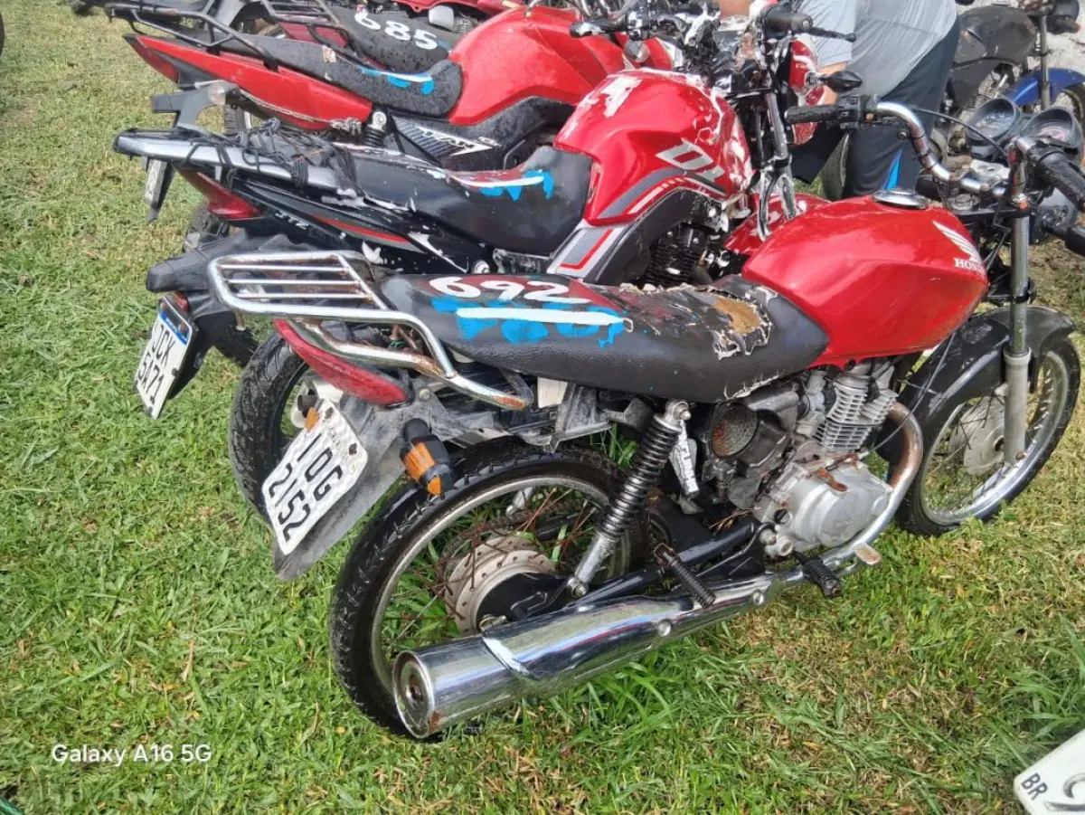 LOTE 0692