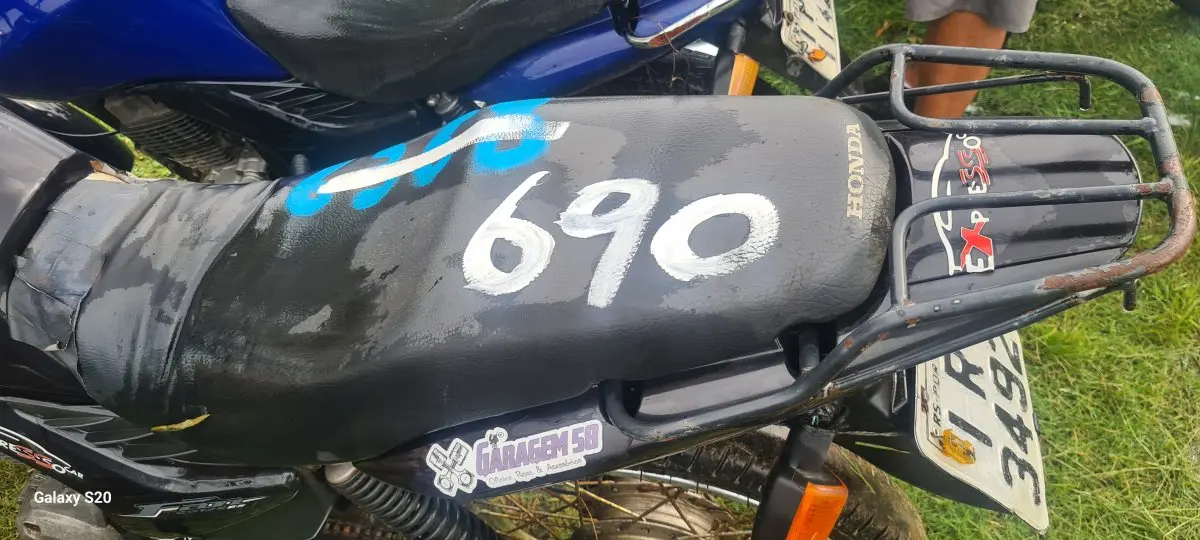 LOTE 0690