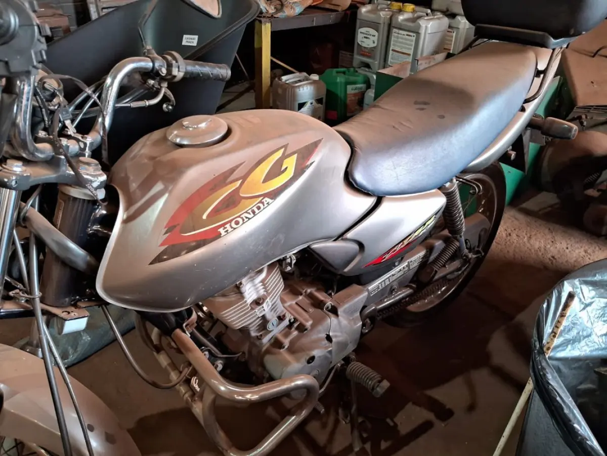 LOTE 009 - Motocicleta Honda CG 125 Titan KS,, ano de modelo 2001