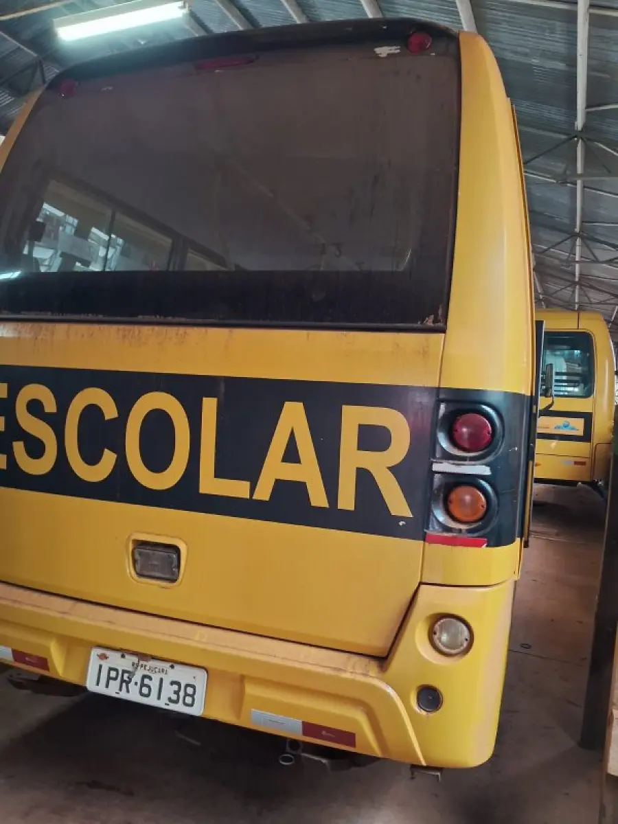 LOTE 002 - Micro Ônibus Volare V6, diesel, capacidade p/ 23 passageiros mais 1 auxiliar, ano de fabricação 2008 modelo 2009