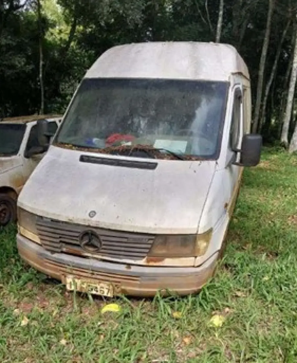 LOTE 018 - M.BENZ SPRINTER FURGÃO ANO 1998