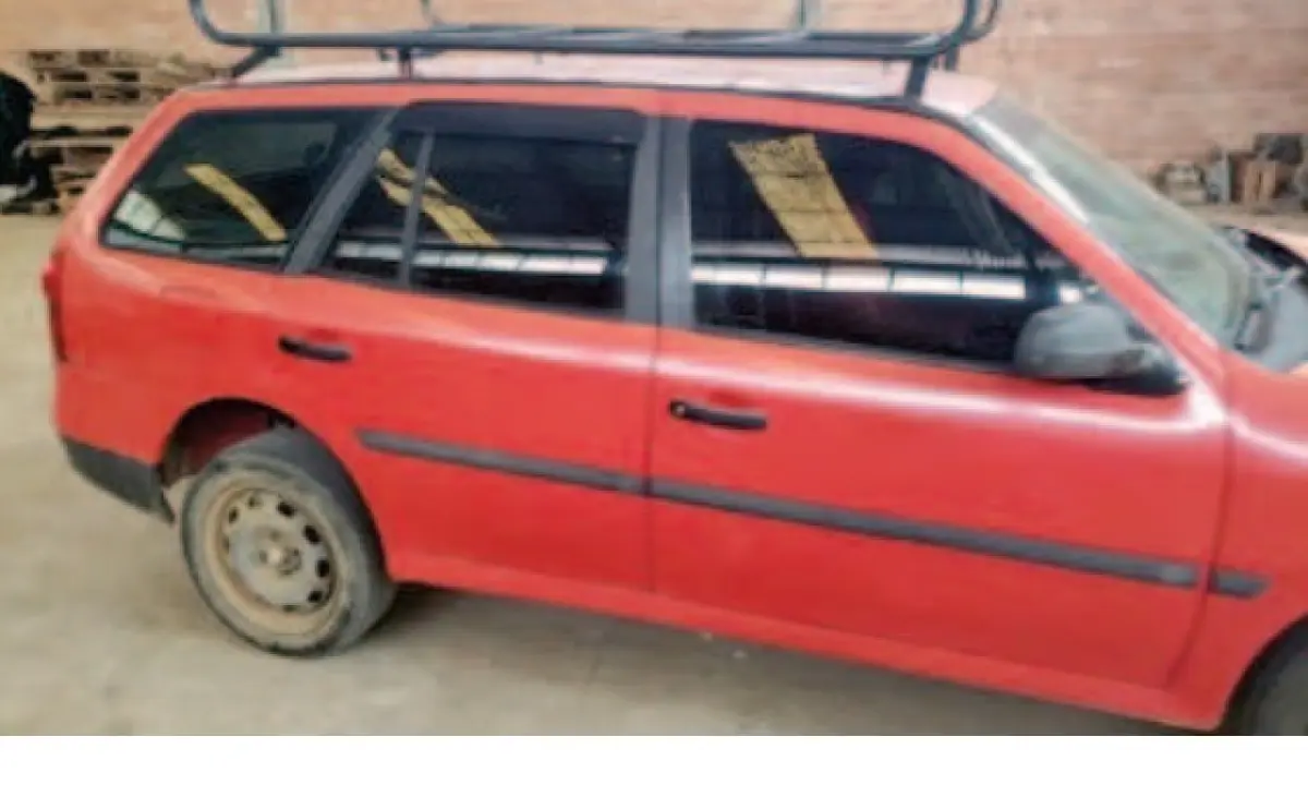 LOTE 002 - VW/Parati 1.6 - Ano/modelo 2008/2009