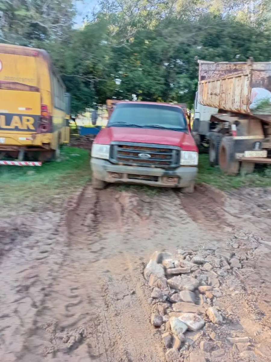 LOTE 019 - FORD F350 ANO 2000