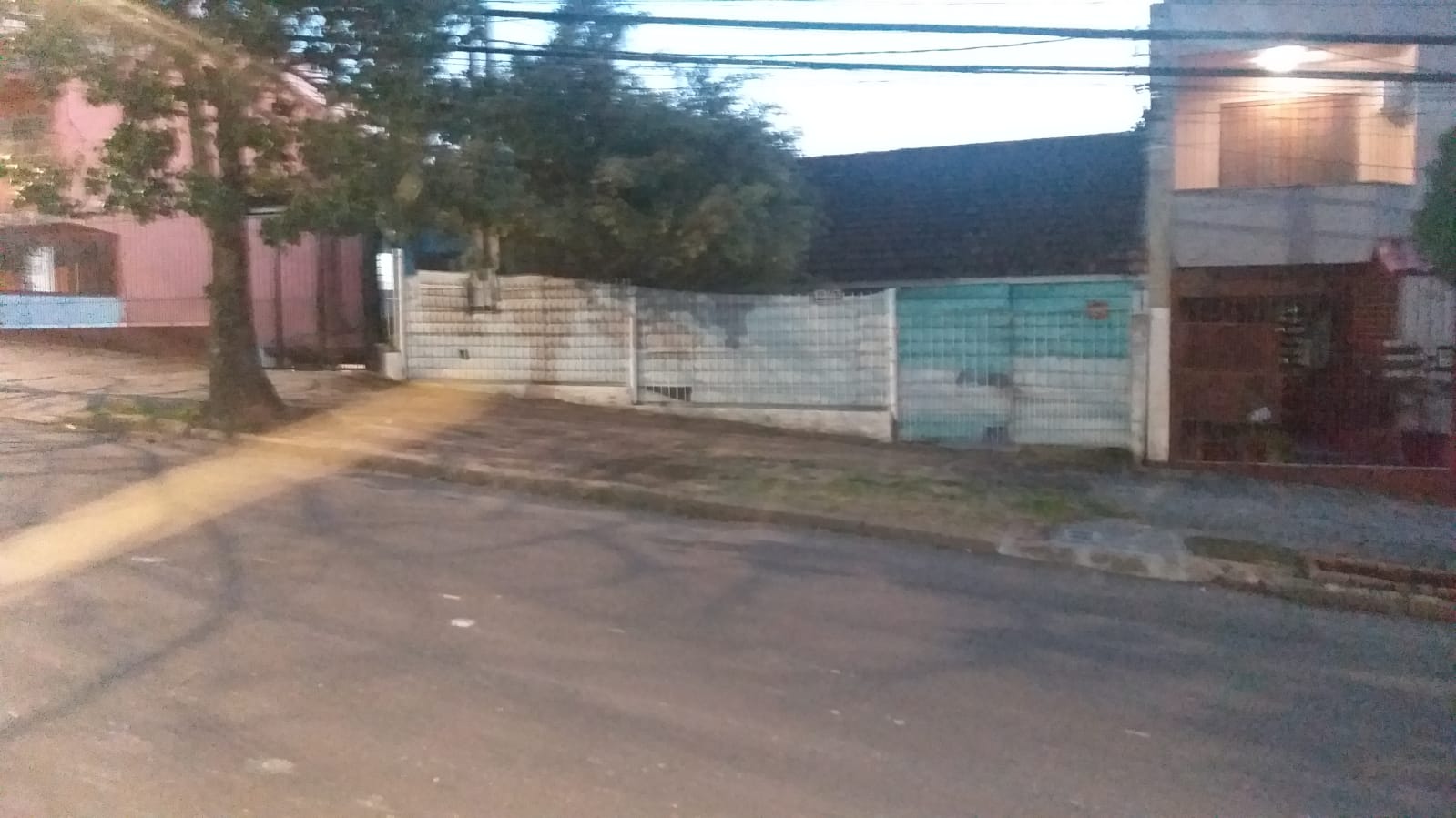 Rua Dr. Castro de Menezes nº 1003, Bairro Vila Assunção - Porto Alegre/RS, localizado em Porto Alegre - RS