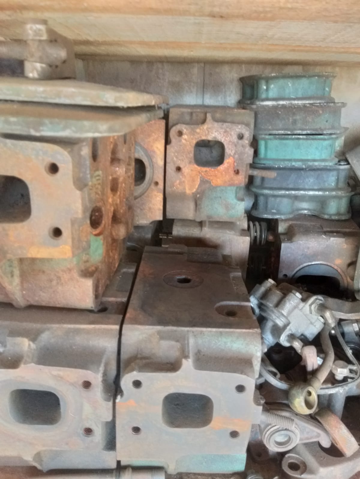 Foto de NOVE CABEÇOTES VOLVO NL 10340