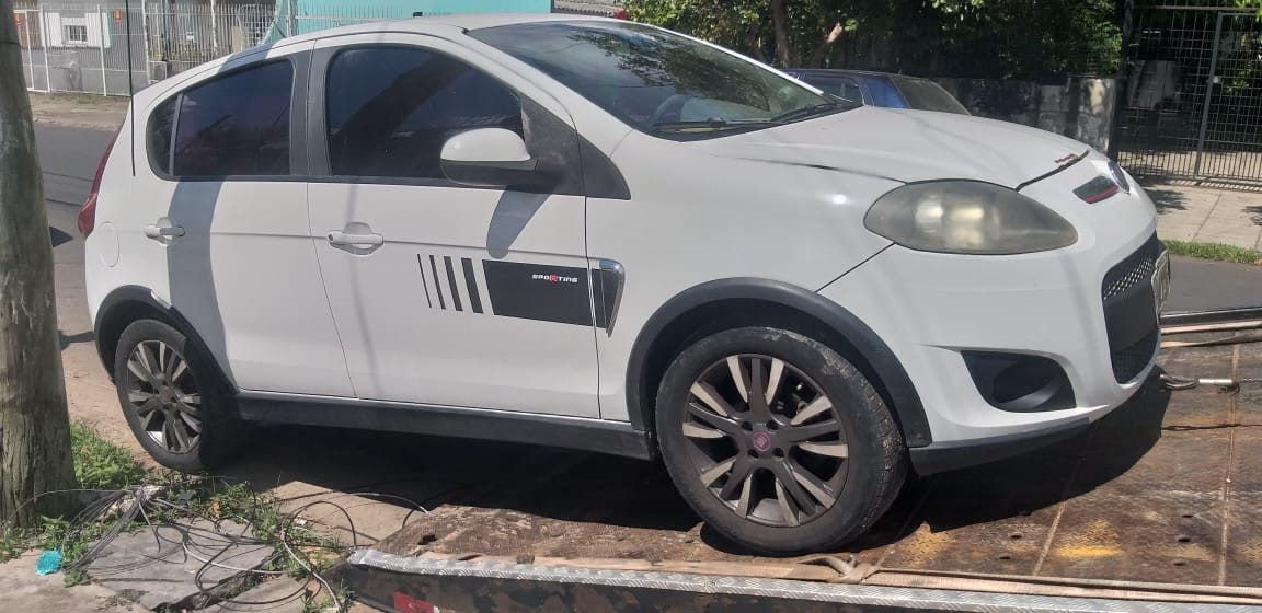 LOTE 001 - Fiat/Palio Sporting 1.6 - Ano/modelo 2012/2013