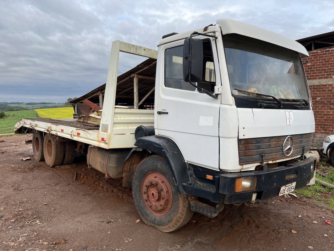LOTE 017 - CAMINHÃO MERCEDES BENZ/1718 ANO DE MODELO 1996