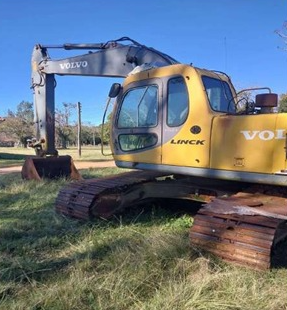 LOTE 020 - ESCAVADEIRA HIDRAÚLICA MARCA VOLVO ANO 2000/2001
