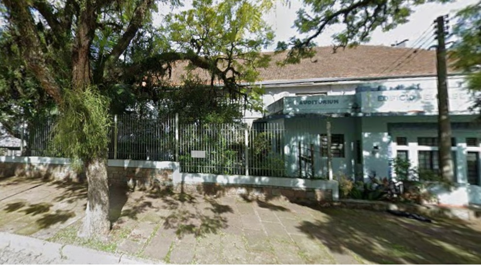 LOTE 001 - Imóvel - Rua Doutor Lauro de Oliveira, nº 71 - Petropolis - PoA/RS